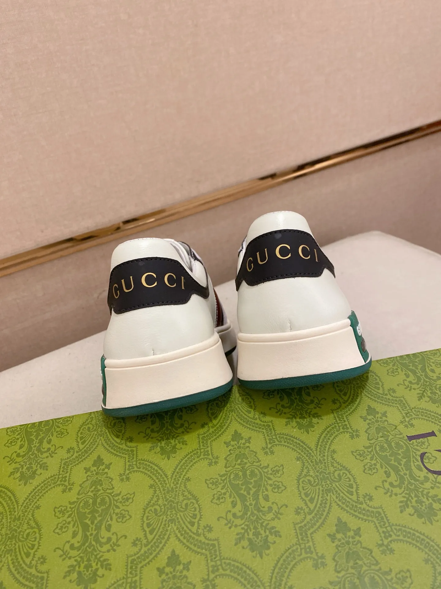 Men's clothing and shoes💰:440💰 (Gucci) The latest 🎁🎁casual and fashionable men's shoes👟 from the official website, hot style 💥 style is simple and elegant, exclusive for trendy men. Unique latest brand elements from the official website 👑original Gucci decoration, fashionable and generous, original cowhide leather ✅sheepskin lining, official website designated wear-resistant casual outsole, classic model taken at the counter in kind🎬38-44